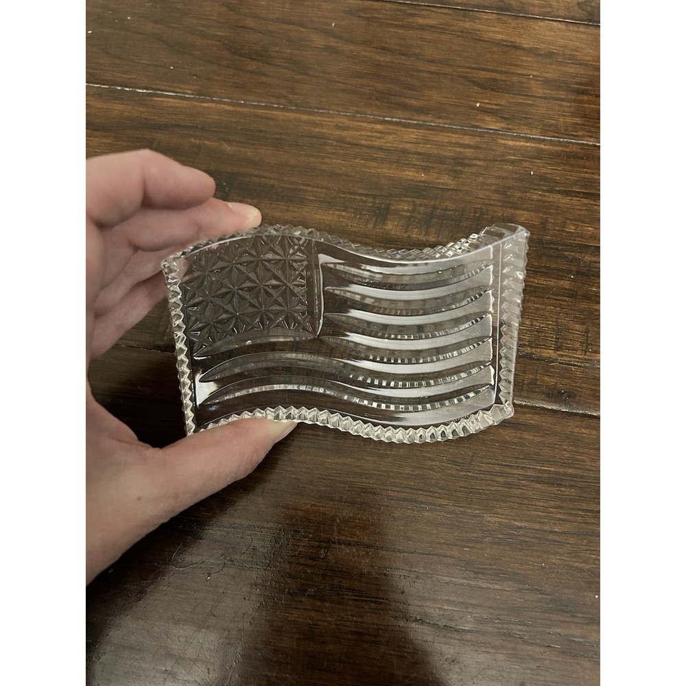 WATERFORD Crystal American Flag Paperweight 4.5"x2 5/8", get ready 4th july.